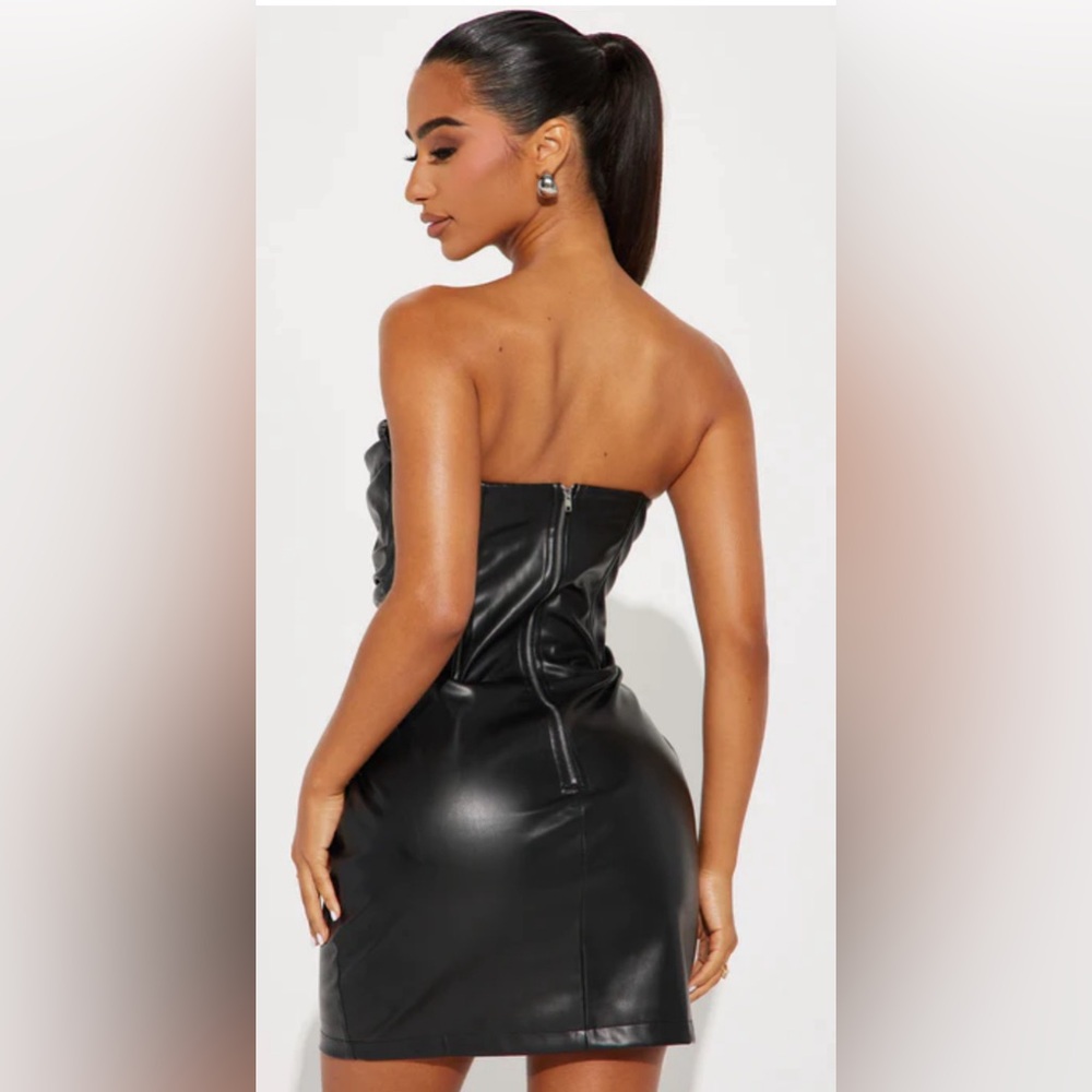 Lucy Paris Black Strapless Sheath Dress for Night Out
